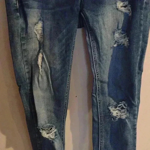 Maurice's‎ distressed jeans size  xs - Picture 2 of 5